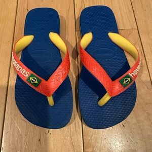 Havaianas Kids Blue and Red Flip Flops